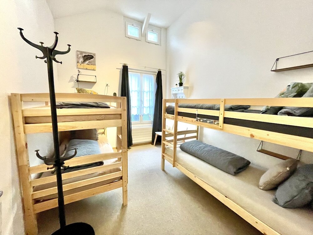 Standard quadruple chambre Vue montagne VIVA Hostel