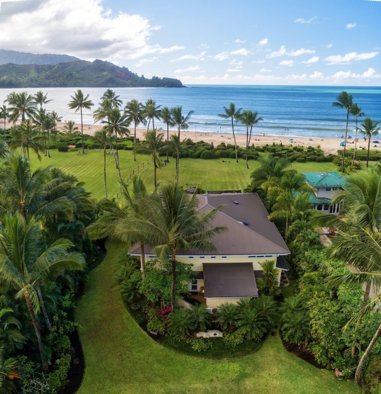 Cottage Hanalei Dream 5 Bedroom Home by Redawning