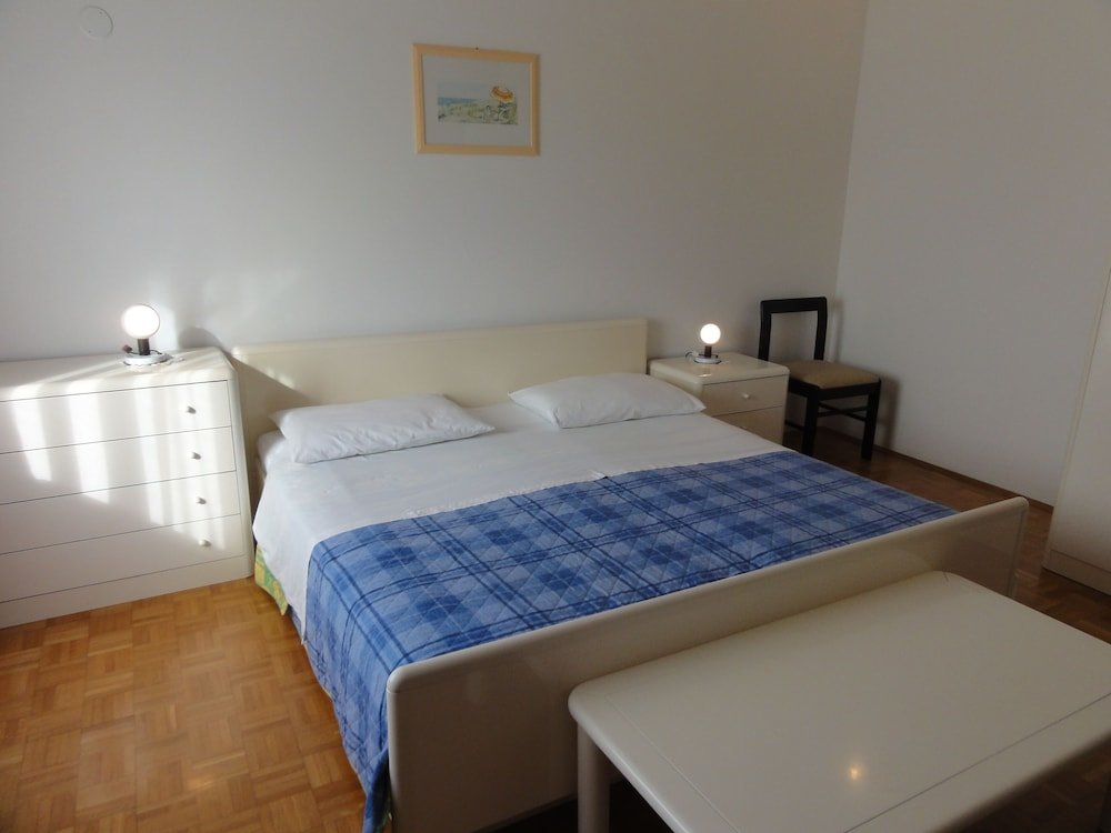 2 Bedrooms Apartment Nice and cozy Apartment Ferry in Medulin