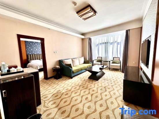 Suite Lian Yun Hotel
