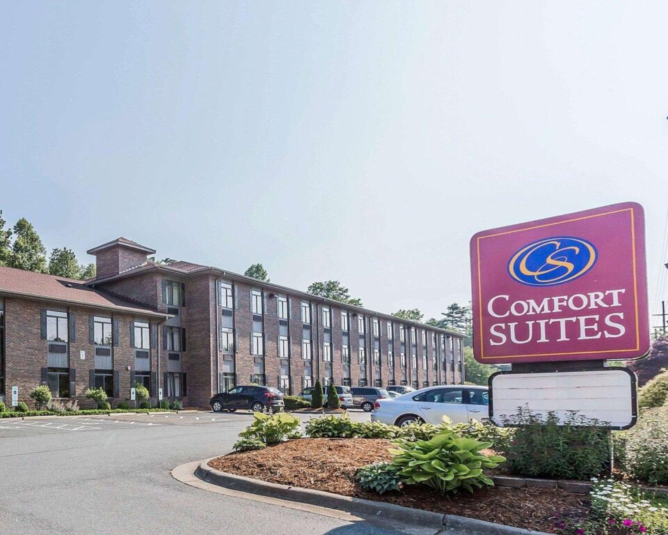 Номер Standard Comfort Suites Boone - University Area