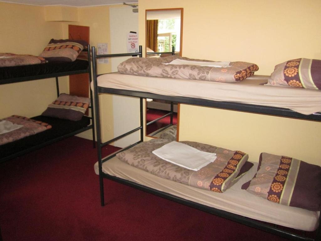 Кровать в общем номере Amsterdam Hostel Uptown