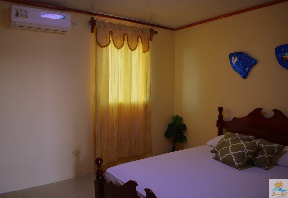 Deluxe suite Bocas Reef Hotel