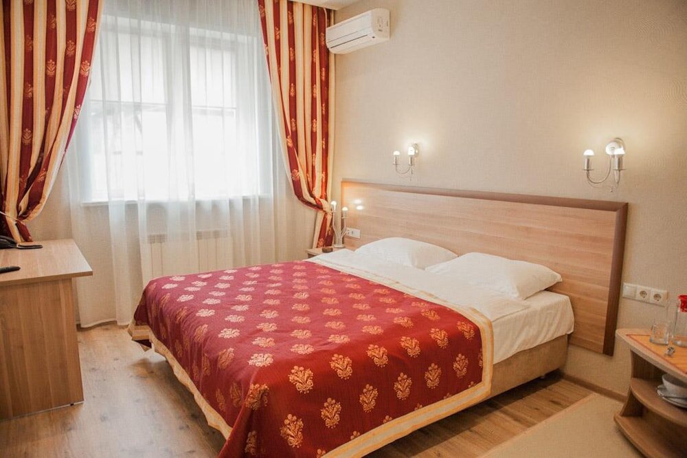Standard Double room VIP House Hotel on Solnechnaya