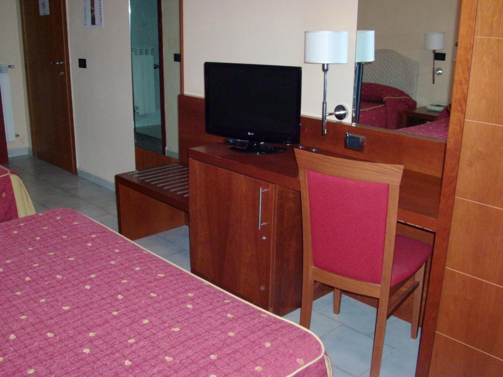 Superior Triple room Pisani Hotel