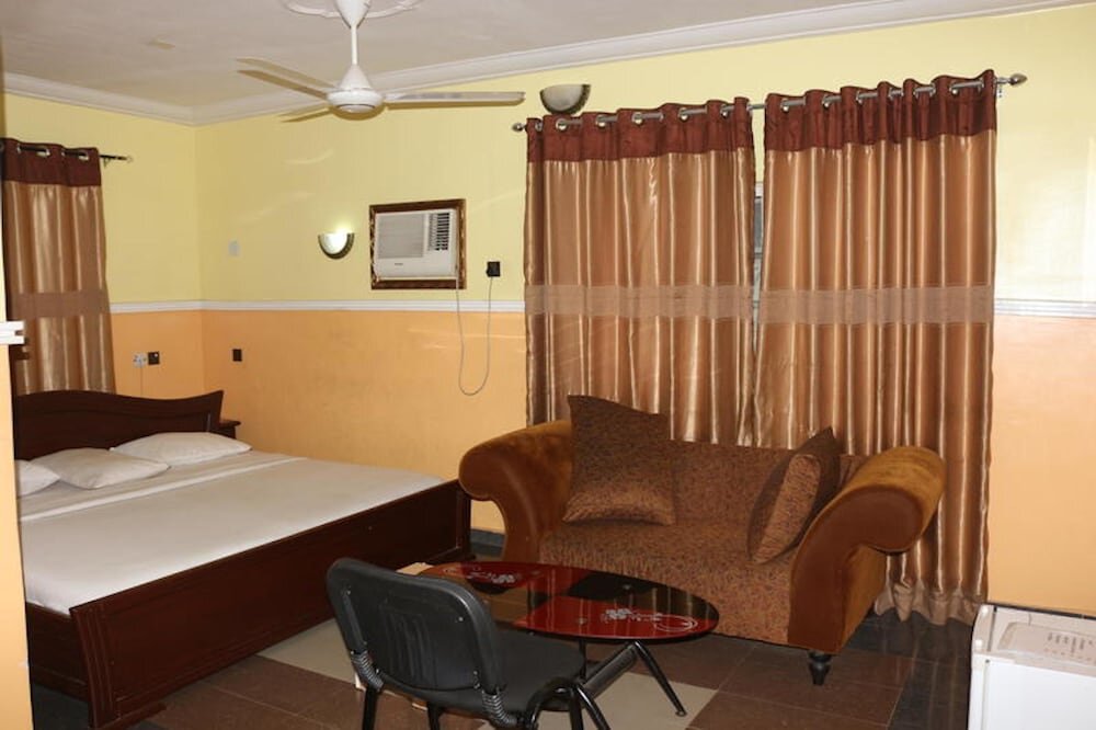 Executive room Lifeline Hotel and Suites