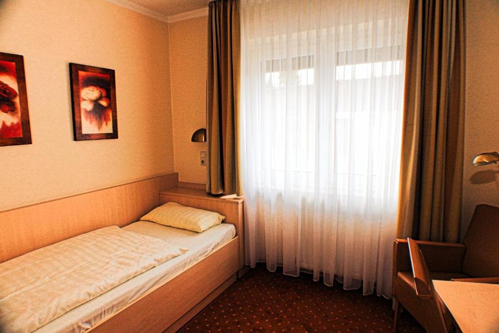 Standard Einzel Zimmer mit Blick Hotel Restaurant Derboven