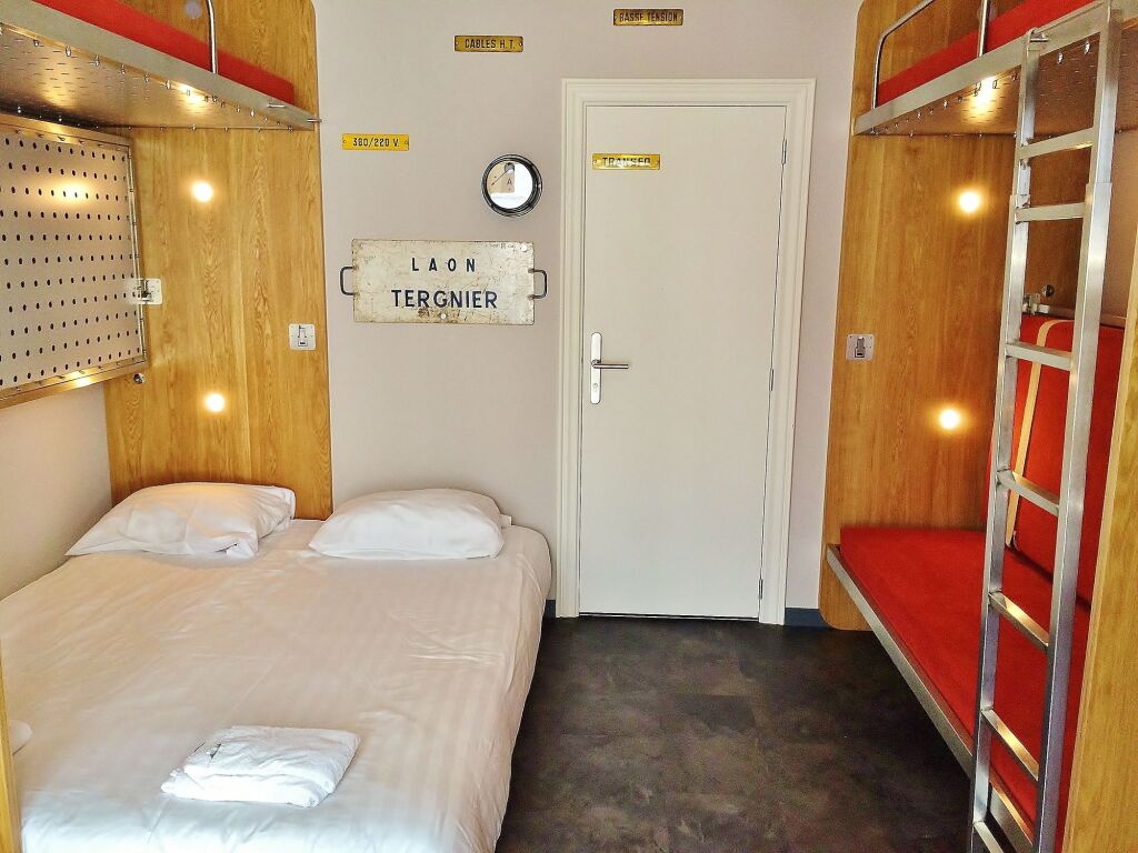 Train Hostel (111 отзыв) в Схарбек, Брюссель. Забронировать Train Hostel