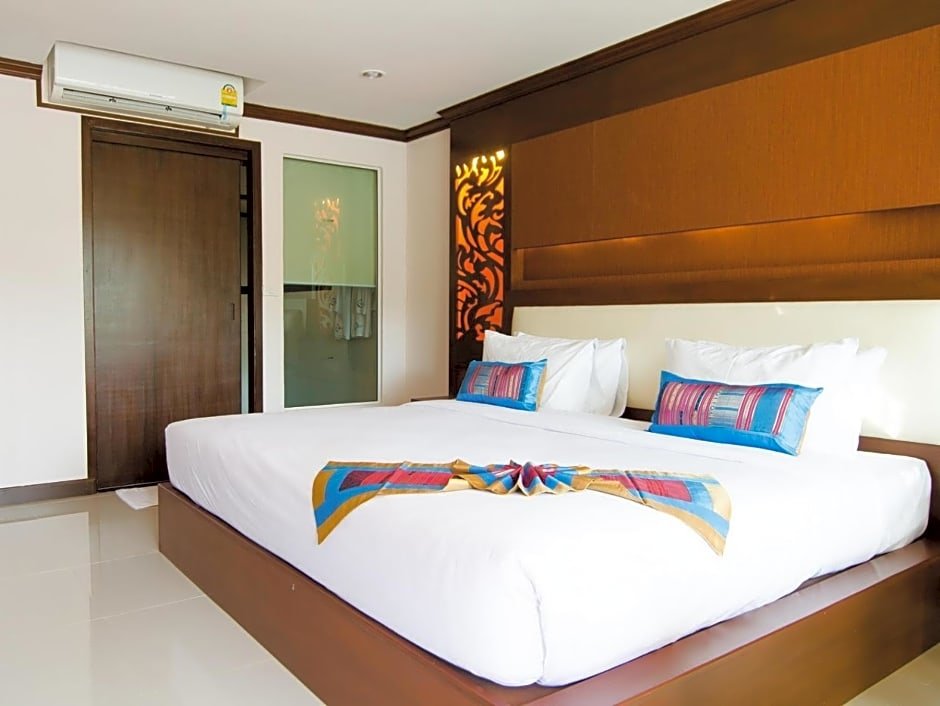 Deluxe room with pool view Chivatara Resort & Spa Bang Tao Beach