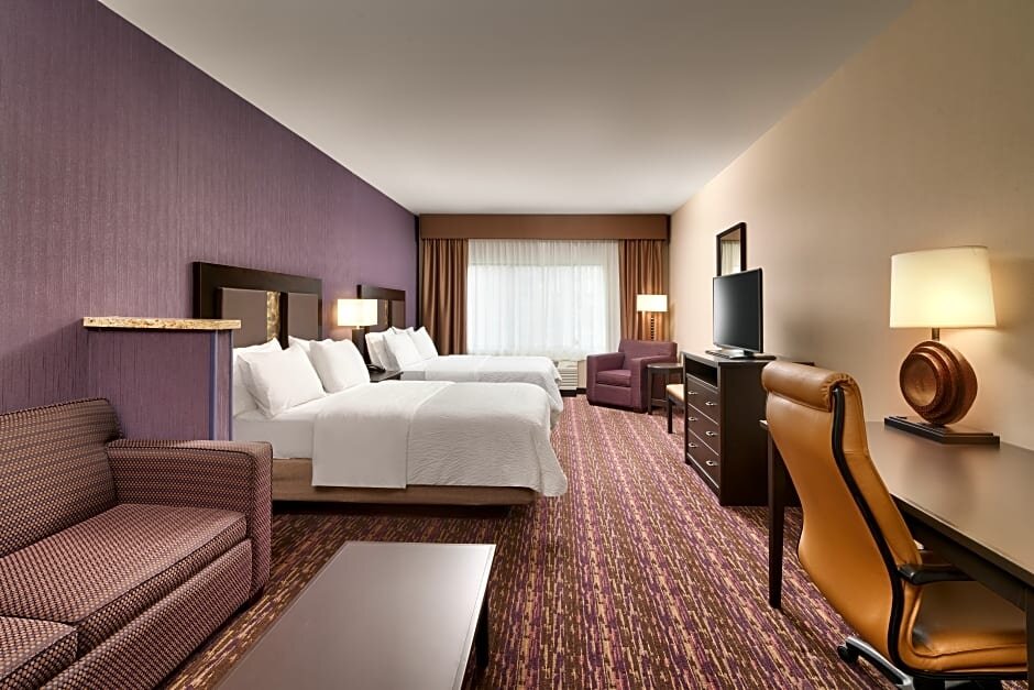 Quadruple Suite Holiday Inn Express Hotel & Suites Billings, an IHG Hotel