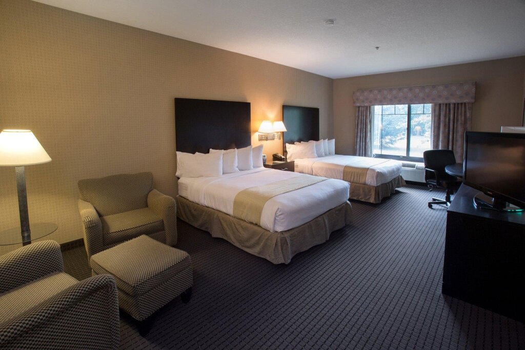 Четырёхместный номер Standard Holiday Inn Hotel & Suites St. Paul NE - Lake Elmo, an IHG Hotel
