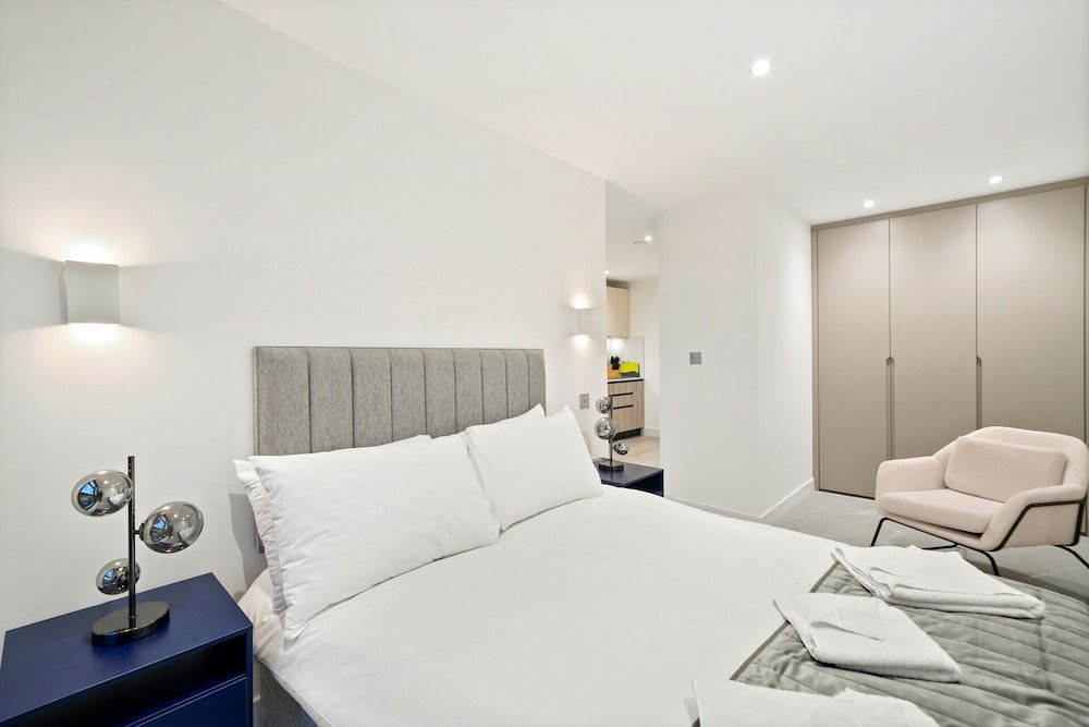 Апартаменты Executive Apartments in the Heart of London, Free WiFi by City Stay London