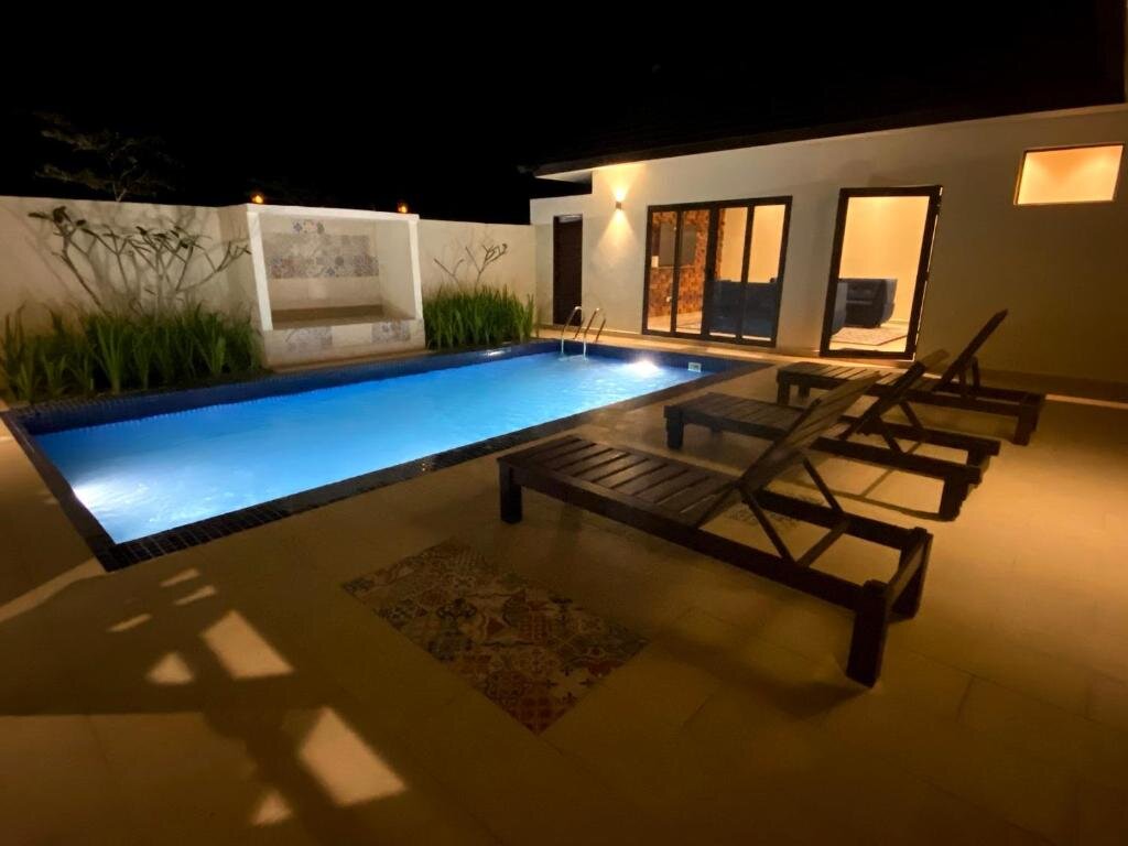 Коттедж Charis Pool Villa 2 - 3 bedroom with Private Pool