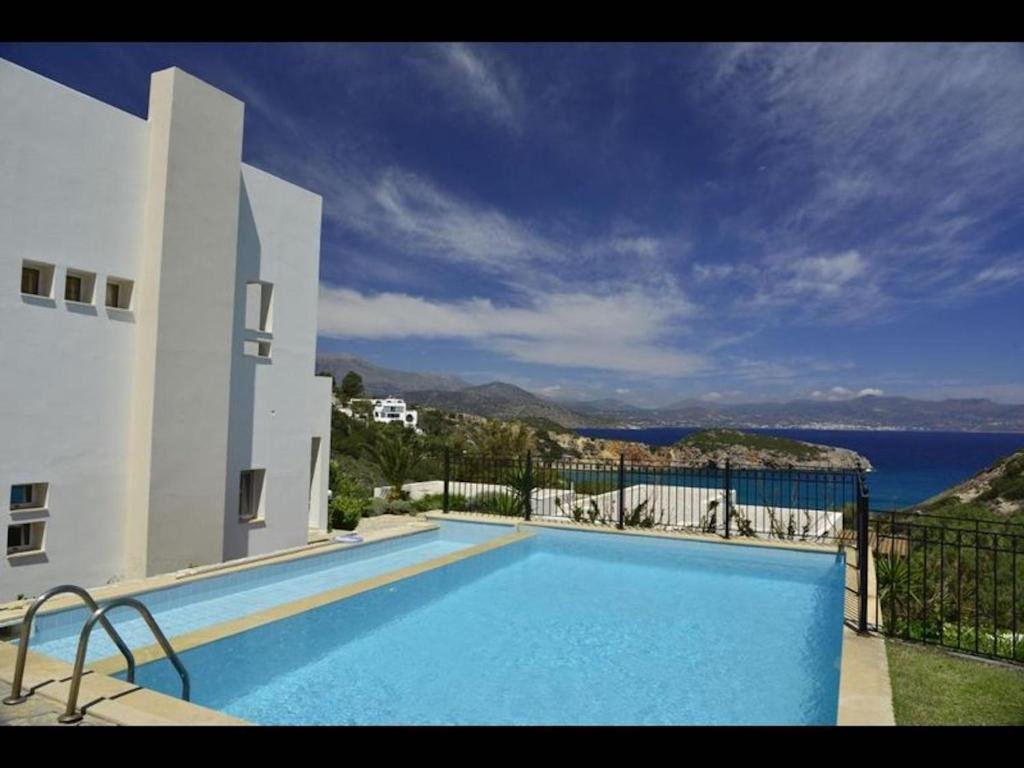 Villa Villa Ouranos our dream in blue and cream with seaview and pool