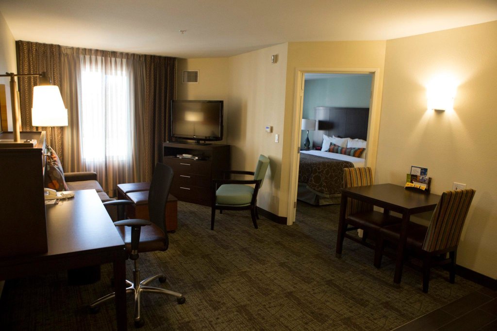 Двухместный номер Standard Staybridge Suites Silicon Valley - Milpitas, an IHG Hotel