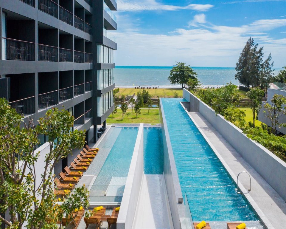 Номер Standard с видом на бассейн Ana Anan Resort & Villas Pattaya