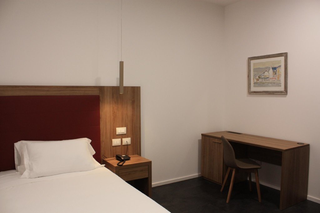 Standard Einzel Zimmer V Hotel