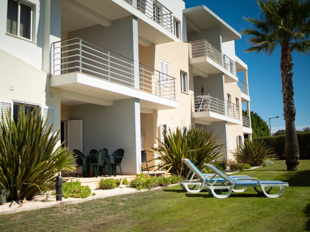 Standard Apartment Portugal Rentals Vila da Praia Apartments