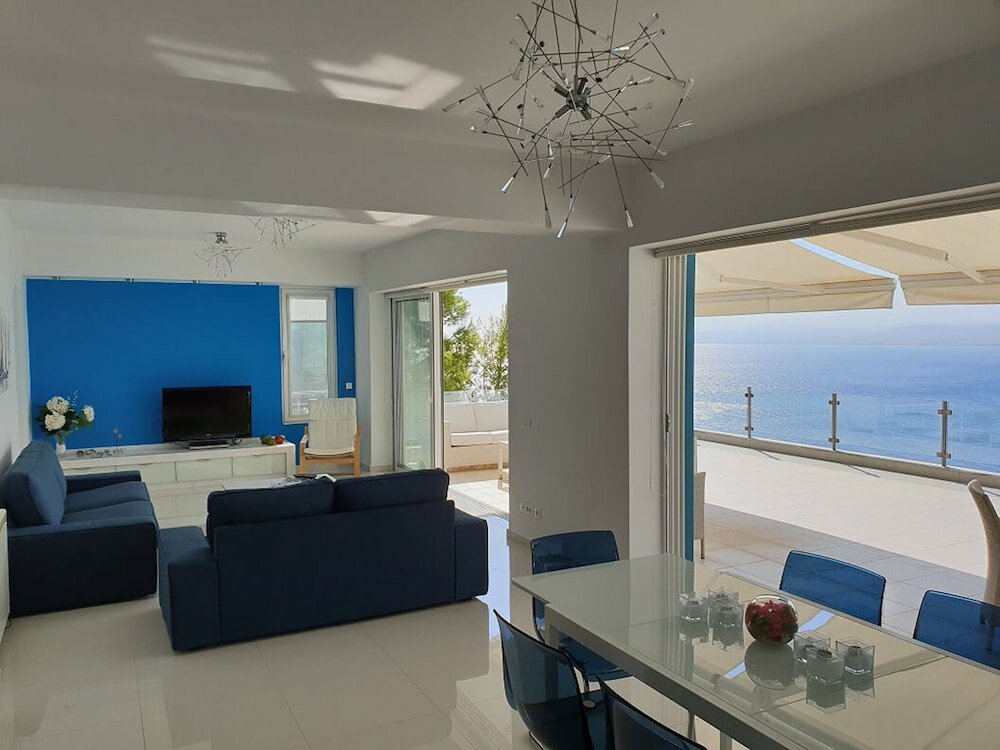 Villa Luxurious Suite Athena Near To Beach