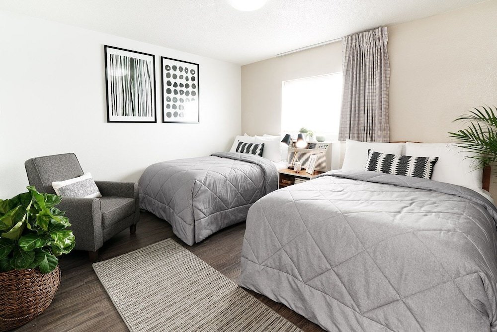 Premium quadruple chambre InTown Suites Extended Stay Savannah GA