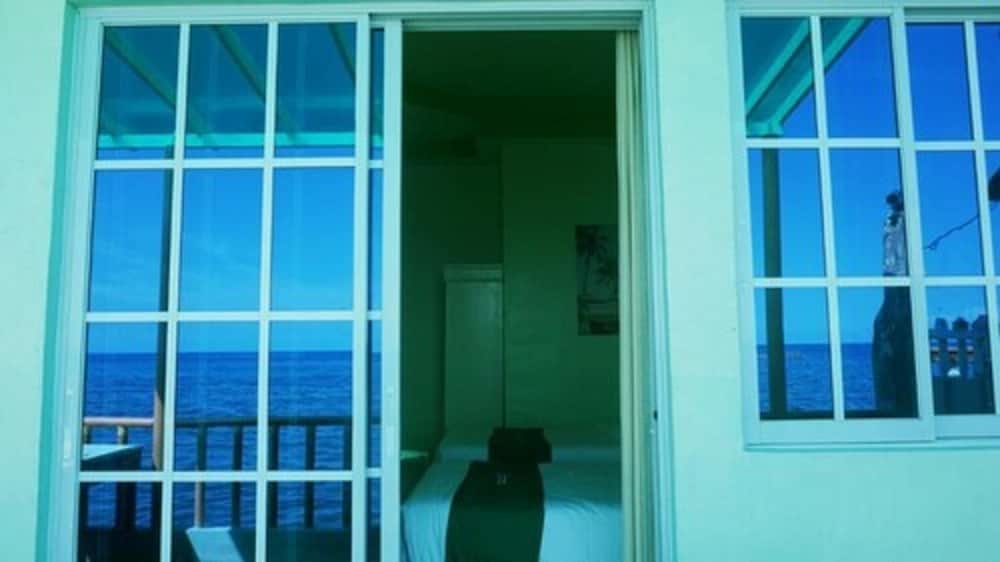 Habitación triple Estándar con vista al mar Good Hearts Inn by the Sea by Cocotel