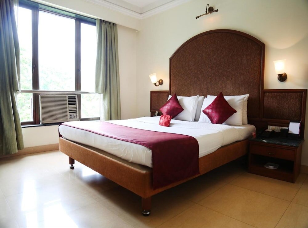 Двухместный номер Superior Hotel Srimaan