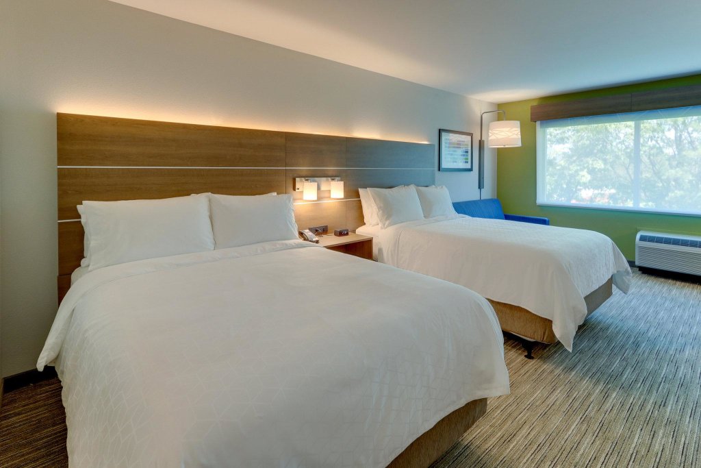 Quadruple suite Holiday Inn Express & Suites - Roanoke - Civic Center