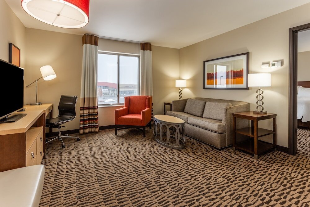 Люкс c 1 комнатой Candlewood Suites Fargo South-Medical Center, an IHG Hotel