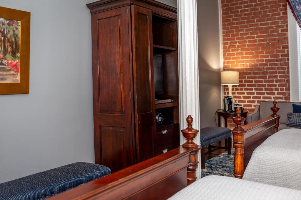 Двухместный номер Standard East Bay Inn, Historic Inns of Savannah Collection