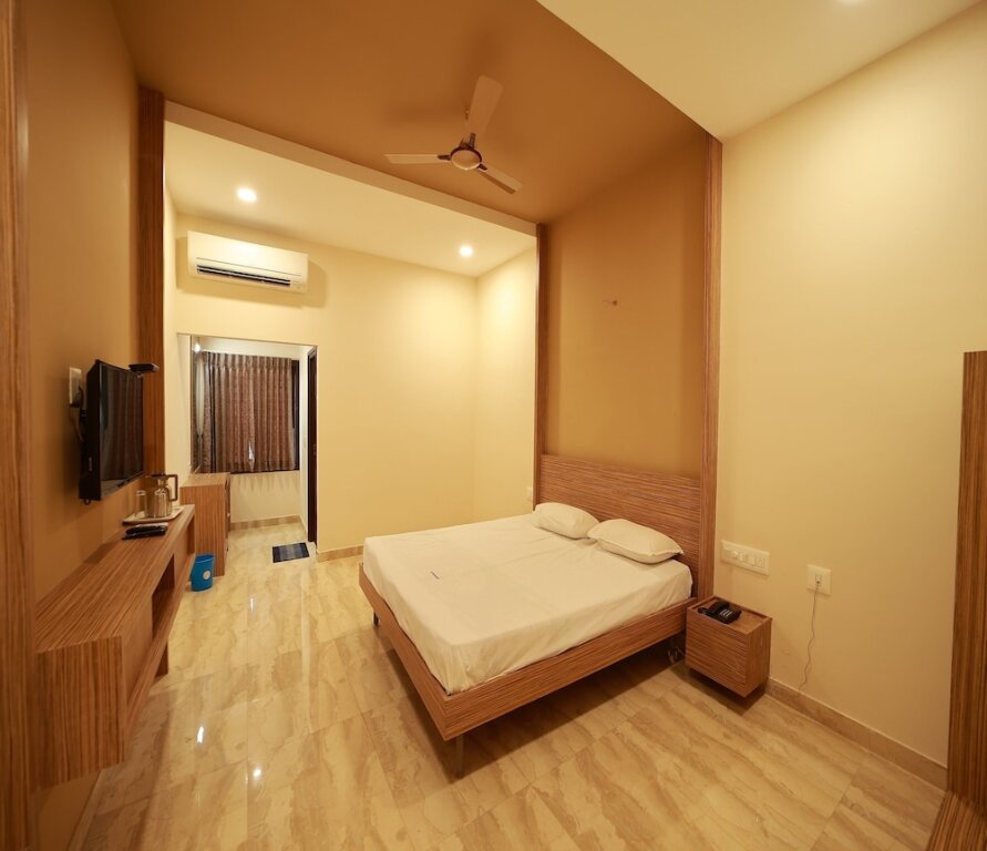 Deluxe Zimmer Valluvar Residency