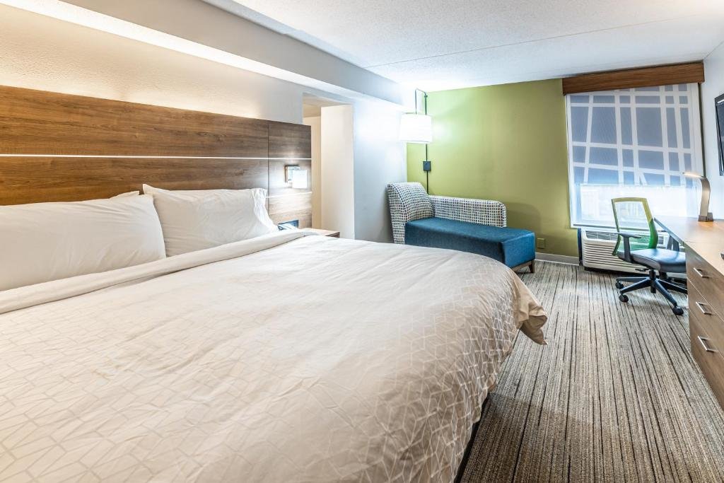 Двухместный номер Deluxe Holiday Inn Express Indianapolis South, an IHG Hotel