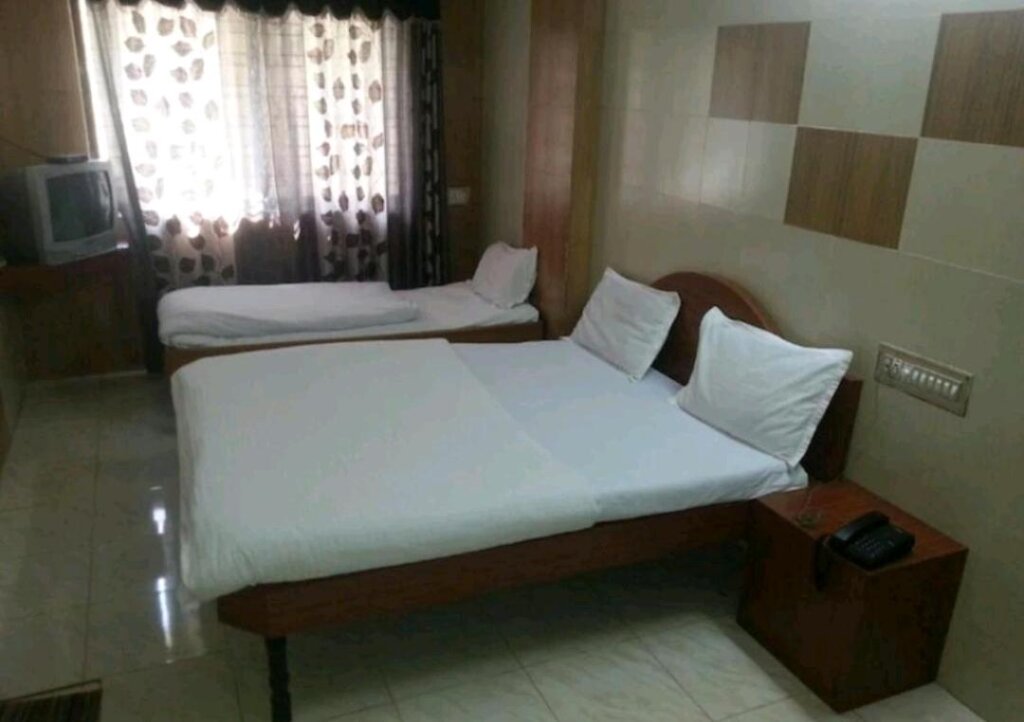 Номер Comfort Hotel Dhruv Palace