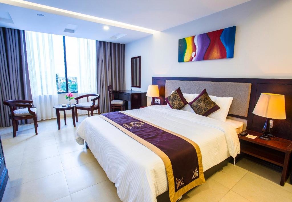 Deluxe Double room Golden Quang Tri Hotel