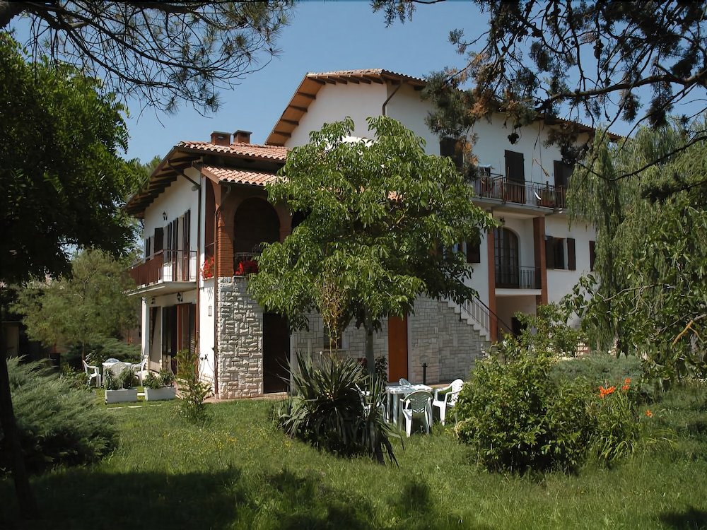 1 Bedroom Deluxe Apartment with lake view Agriturismo Le Rose