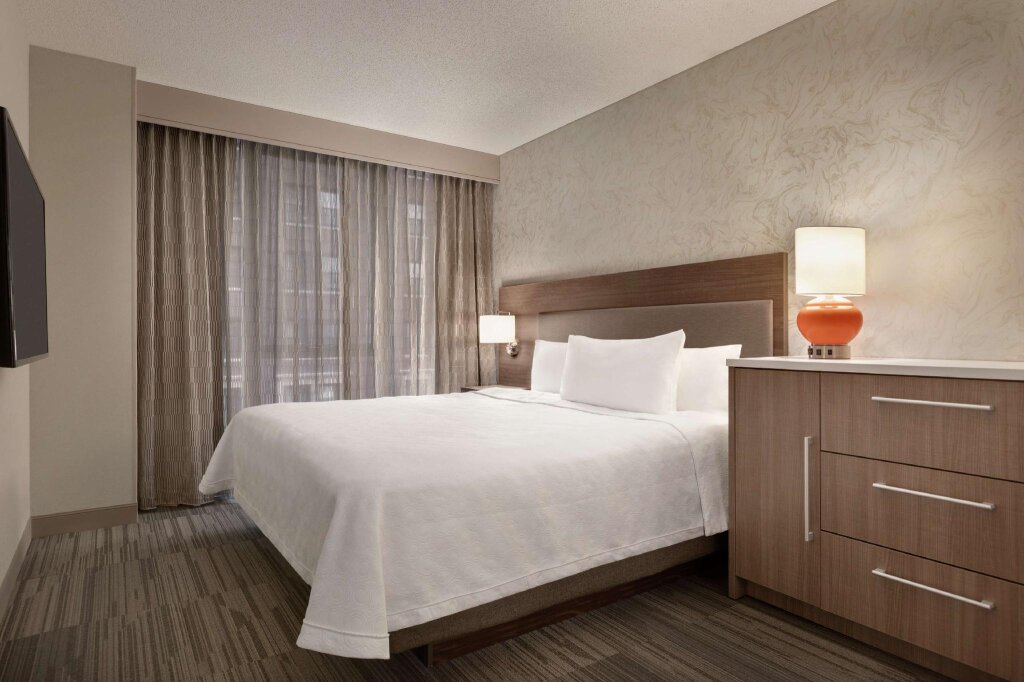 Двухместный люкс для гостей с ограниченными возможностями c 1 комнатой Home2 Suites By Hilton Chicago River North