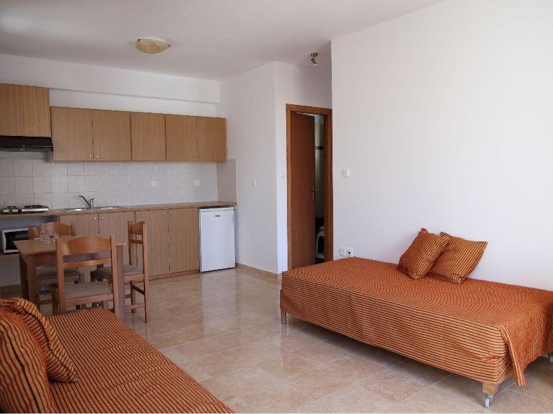 Apartment with balcony and with partial sea view Ilian Beach & Apartments