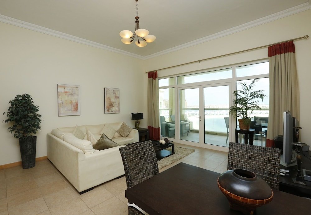 Апартаменты с 2 комнатами с балконом Kennedy Towers - Al Sultana