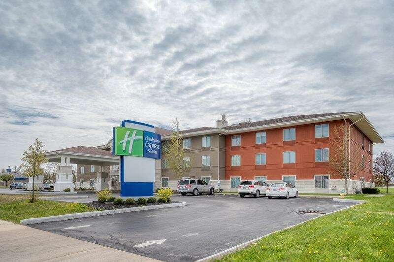 Double suite Holiday Inn Express Hotel & Suites Greenville, an IHG Hotel