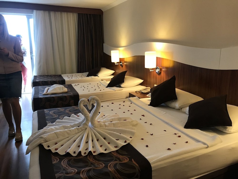 Standard Family room Throne Beach Resort & Spa