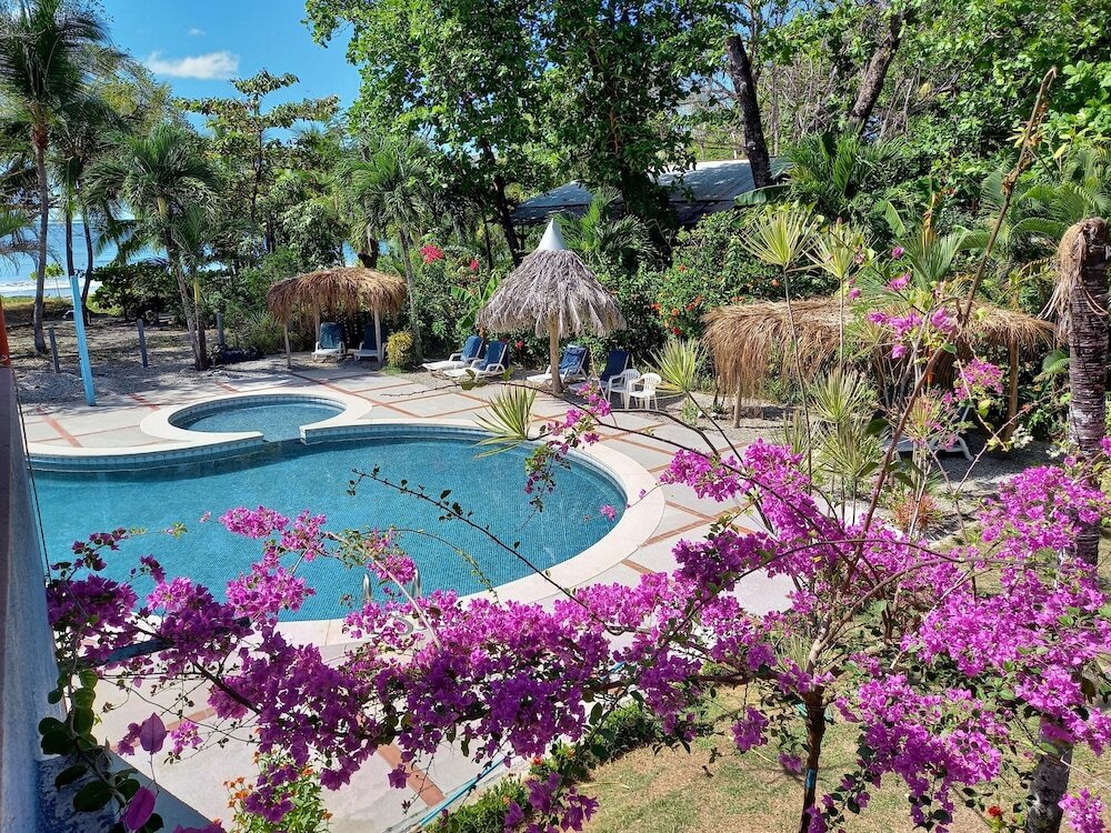 Четырёхместный номер Standard с видом на сад Hotel Brisas del Pacifico