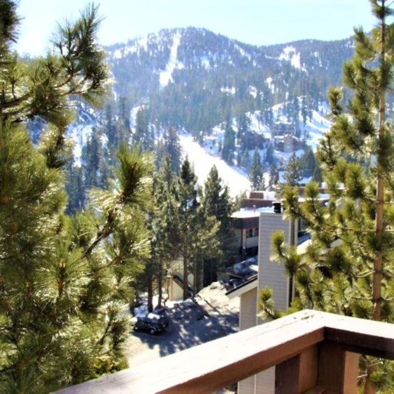 Номер Standard Tahoe Summit Village