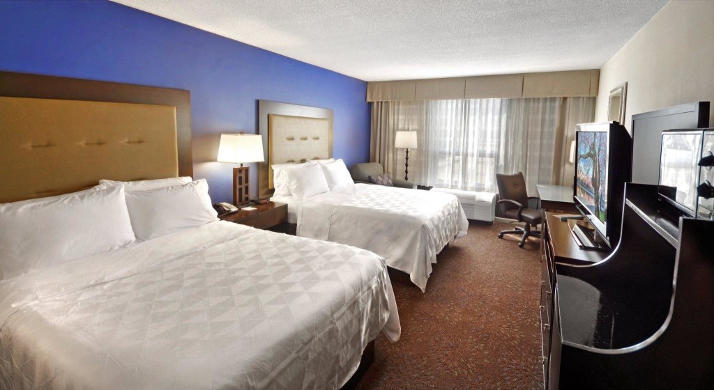 Четырёхместный номер Standard Holiday Inn Washington DC-Greenbelt MD, an IHG Hotel