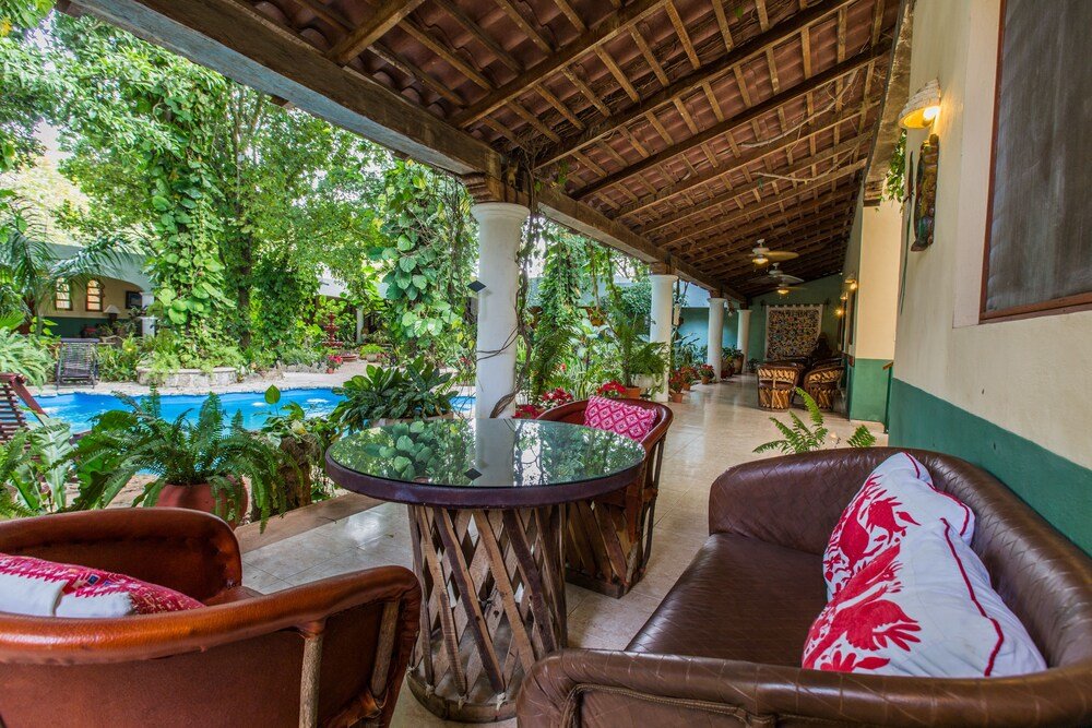 Четырёхместный полулюкс Casa Quetzal Hotel