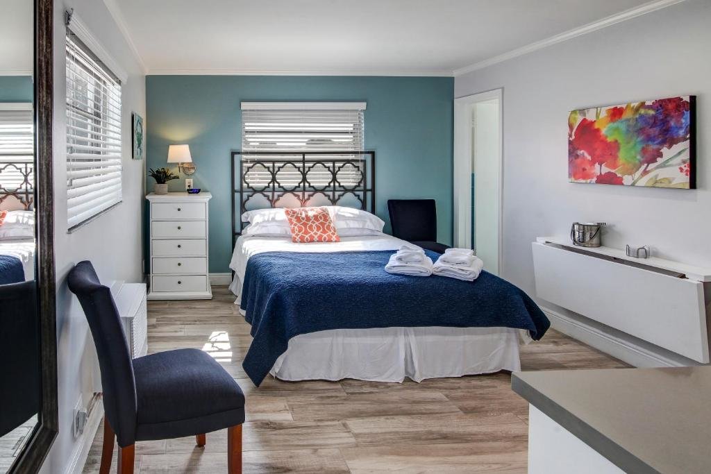 Standard Zimmer May-Dee Suites in Florida