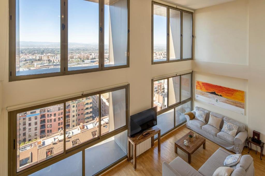 Appartement Atico Top Granada, Penthouse, 18-19th floor, City Centre, Views, Terrace, Free Parking