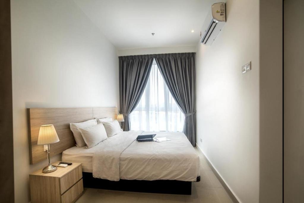 Студия The Signature Serviced Suites Puchong