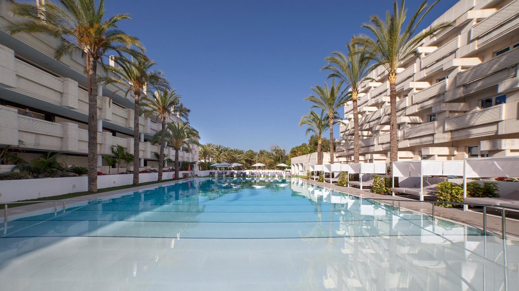 Двухместный номер Deluxe Alanda Marbella Hotel