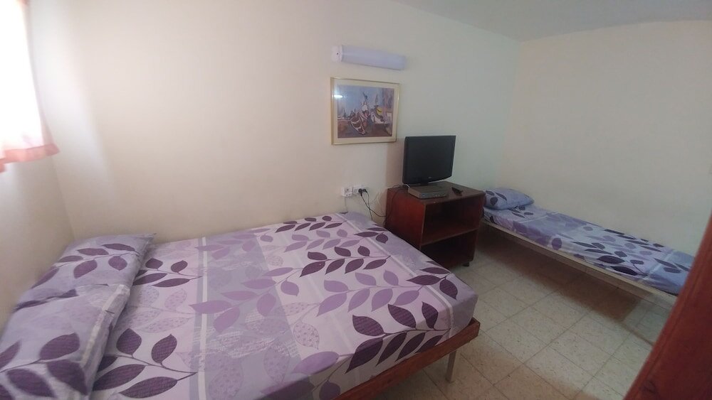 Трёхместный номер Standard Arava Hostel