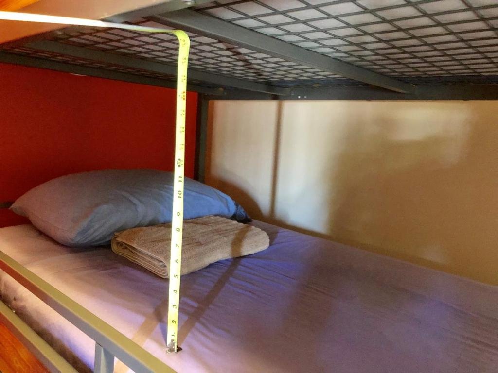 Кровать в общем номере (мужской номер) SLC Hostel