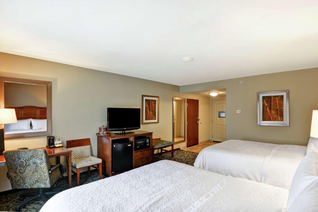 Двухместный номер Standard Hampton Inn and Suites New Hartford/Utica